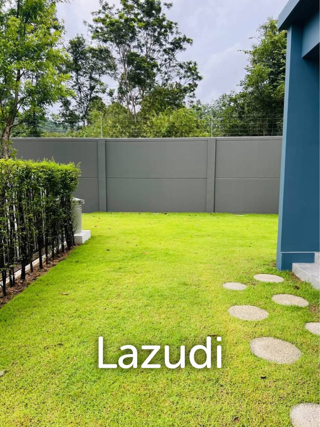 2-Storey Detached House for Rent near BISP
