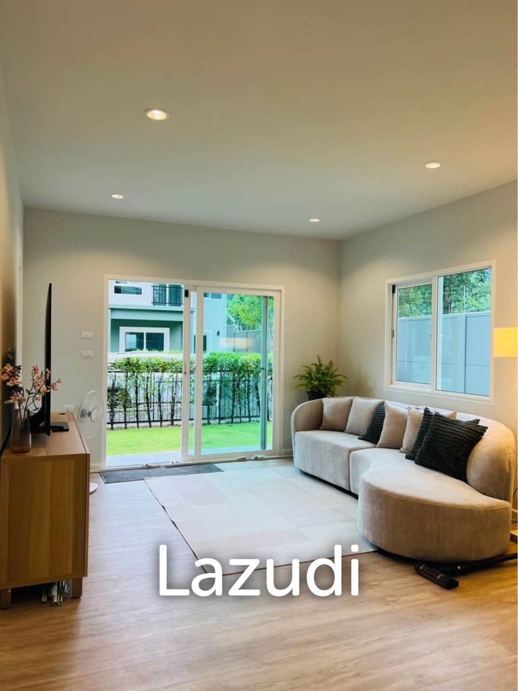 2-Storey Detached House for Rent near BISP
