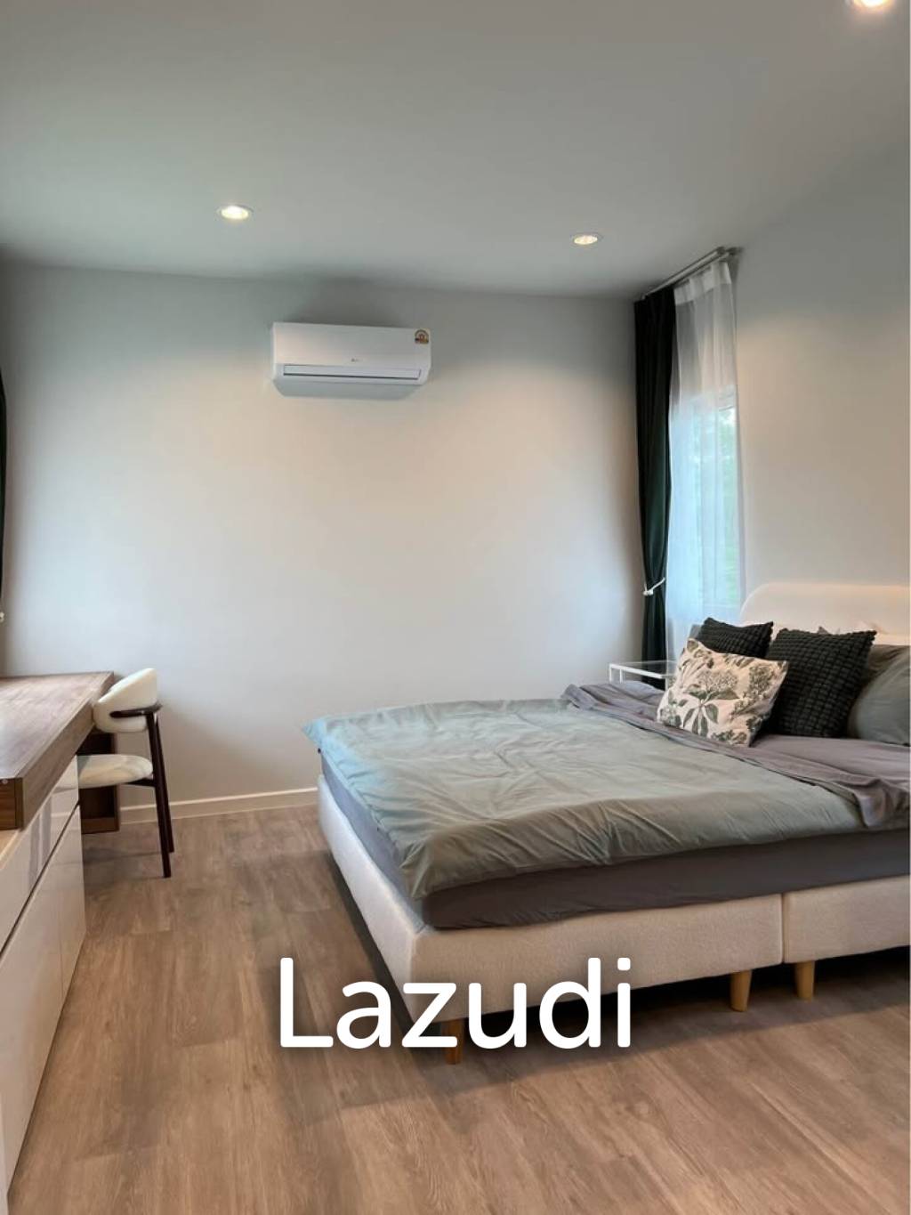 2-Storey Detached House for Rent near BISP