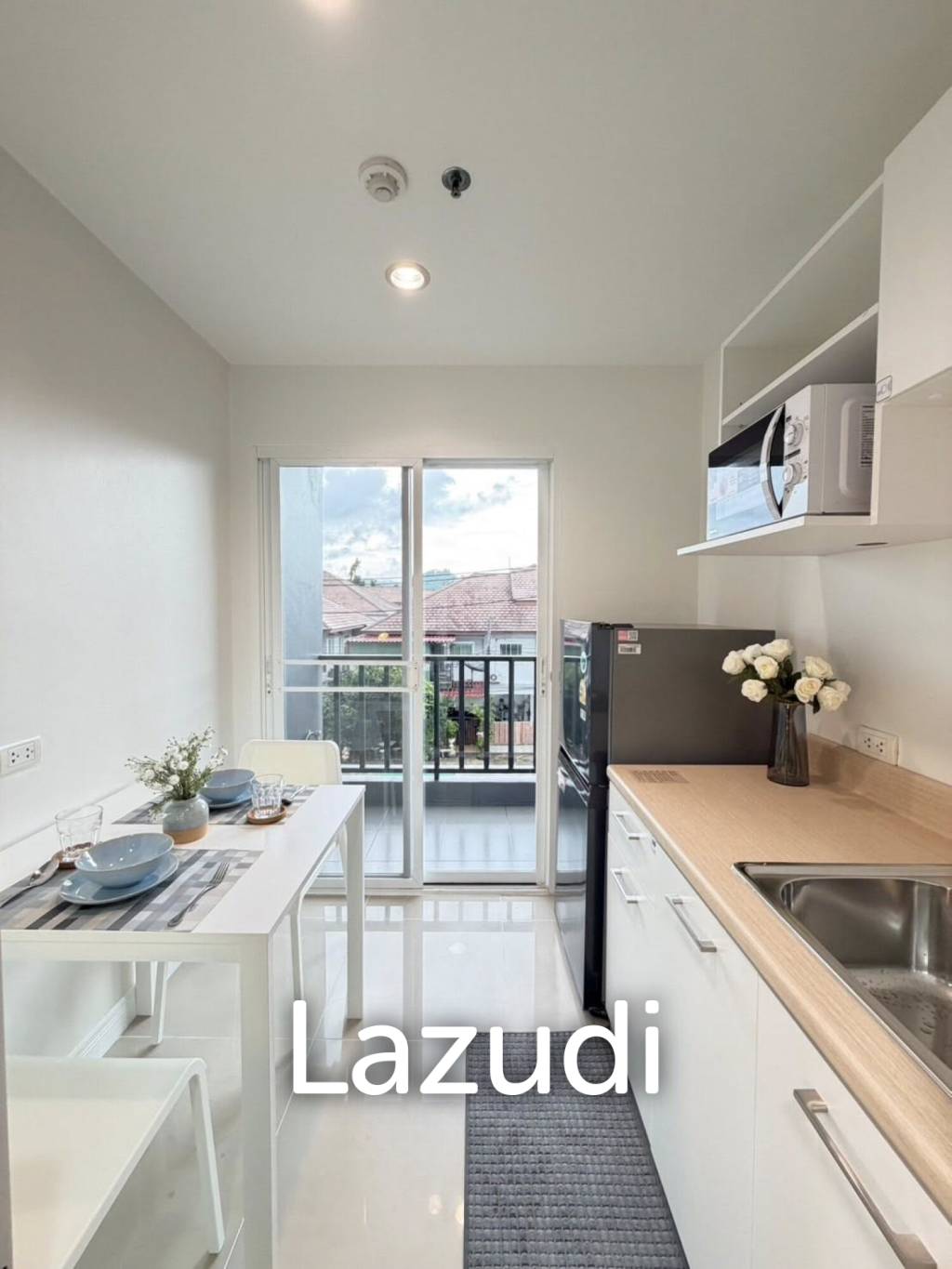 Newly Renovated 1-Bedroom Condo for Sale at The View Phuket