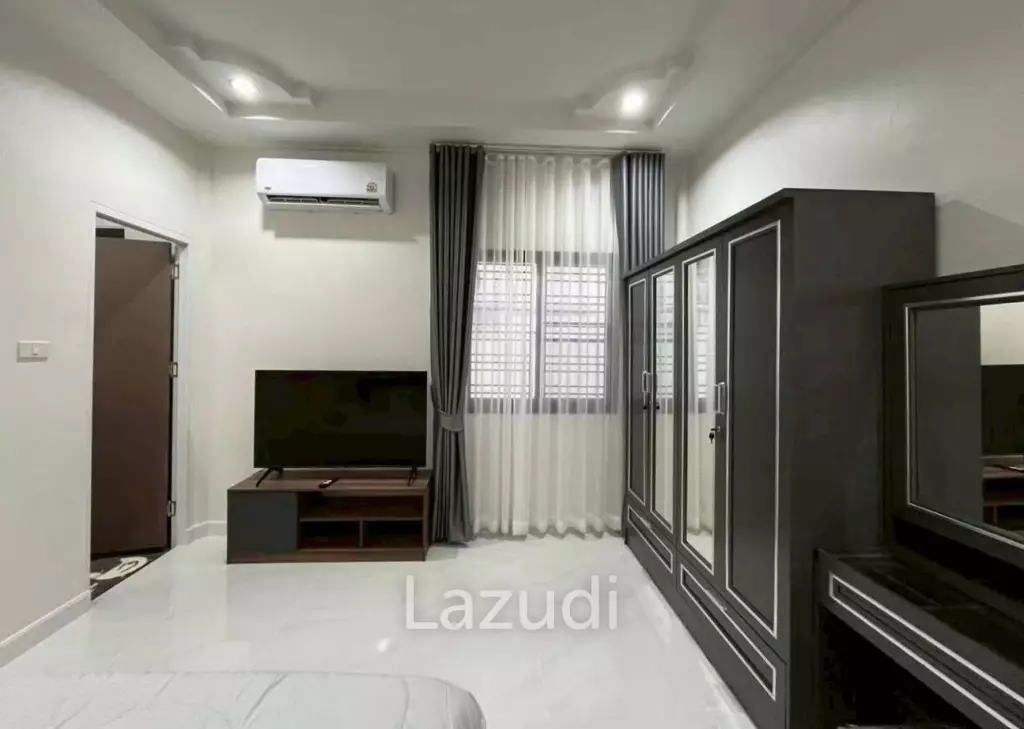 บ้านเดี่ยวทันสมัยให้เช่า ในย่านชัยพรวิถี พัทยา