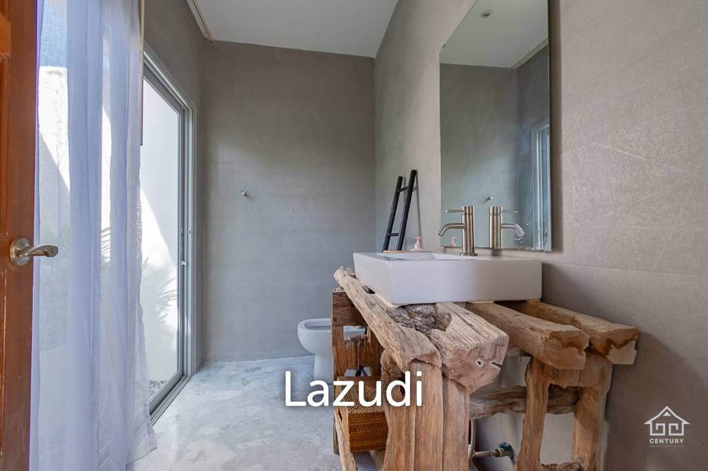 BEACH HIDEAWAY : Luxury 3 Bed Beachfront Pool Villa in Kui Buri