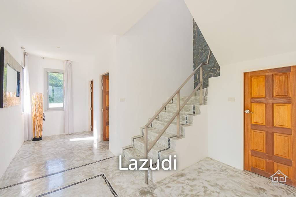 BEACH HIDEAWAY : Luxury 3 Bed Beachfront Pool Villa in Kui Buri