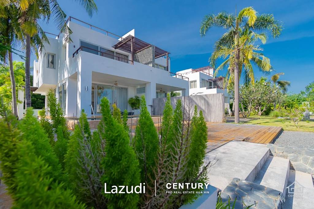 BEACH HIDEAWAY : Luxury 3 Bed Beachfront Pool Villa in Kui Buri