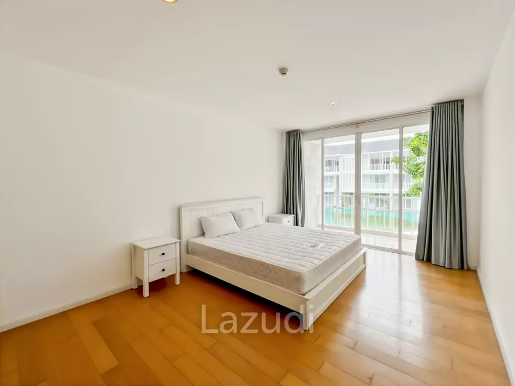 คอนโดรีโนเวทใหม่ 2 ห้องนอน วิวสระ ใน Malibu
