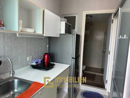 30.5 sqm high floor condo in Baan Kiang Fah