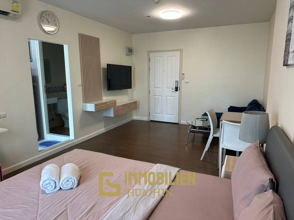 30.5 sqm high floor condo in Baan Kiang Fah