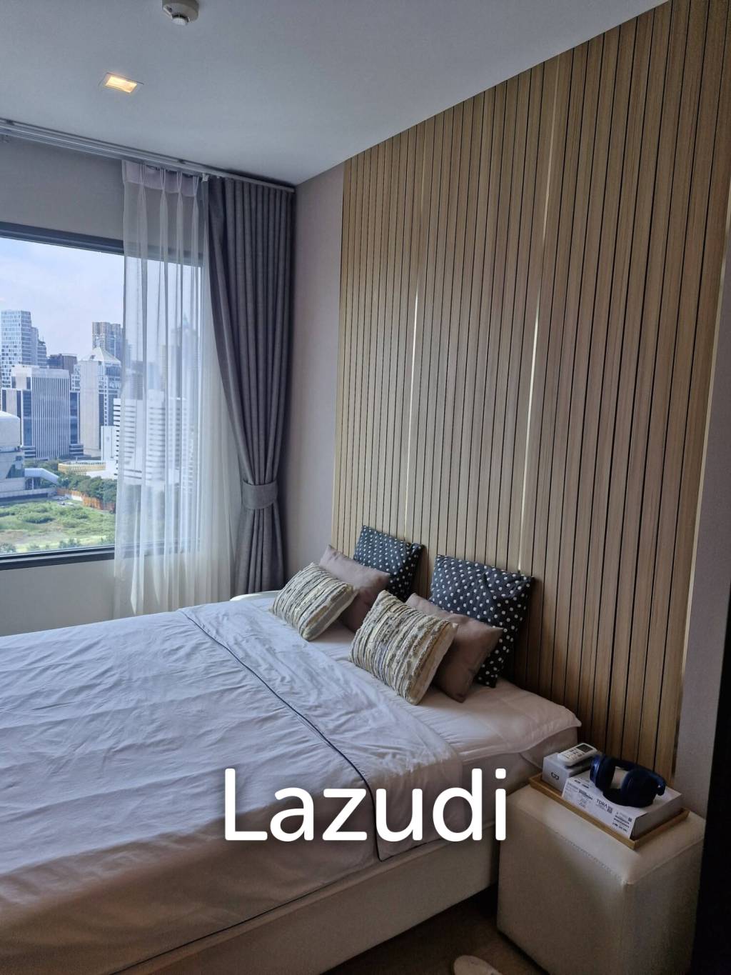 35 sqm 1 Bedroom Condo on 26th Floor at Life One Wireless Lumpini Bangkok