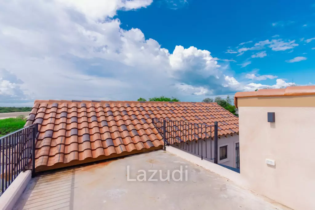 270 sqm modern pool villa near beachfront in Bang Kao Cha-Am