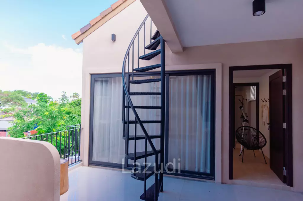 270 sqm modern pool villa near beachfront in Bang Kao Cha-Am
