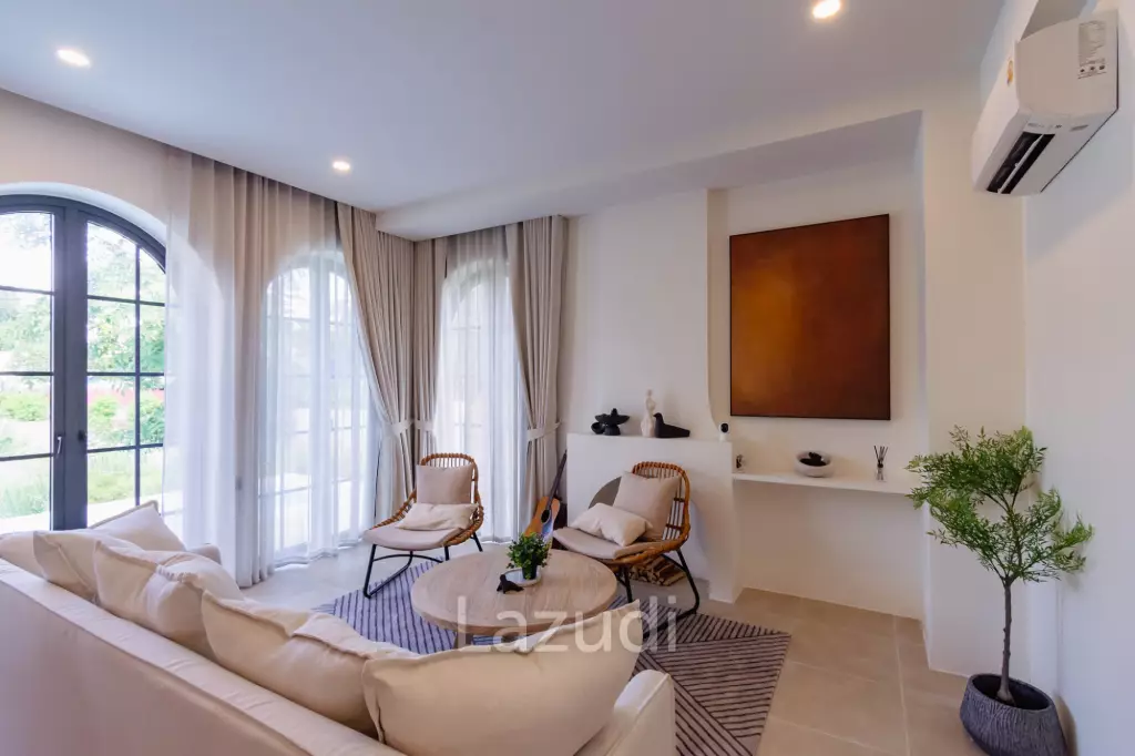 270 sqm modern pool villa near beachfront in Bang Kao Cha-Am