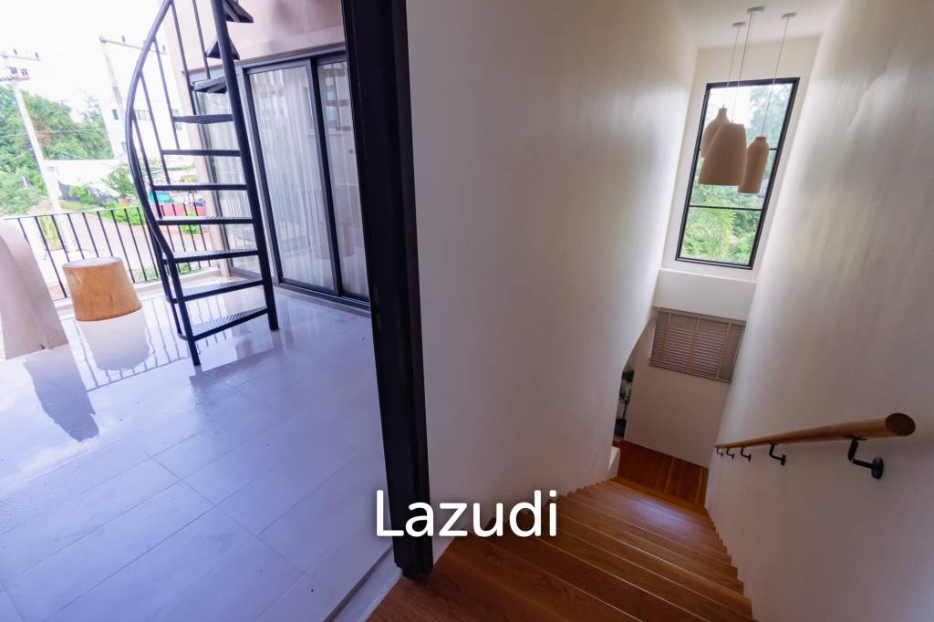 270 sqm modern pool villa near beachfront in Bang Kao Cha-Am