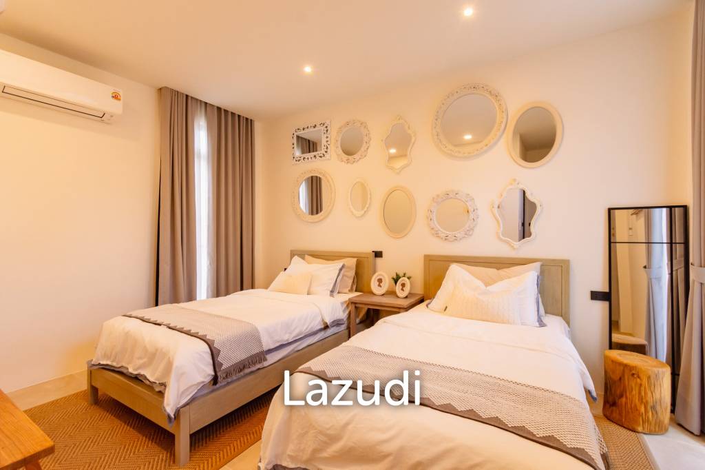 270 sqm modern pool villa near beachfront in Bang Kao Cha-Am