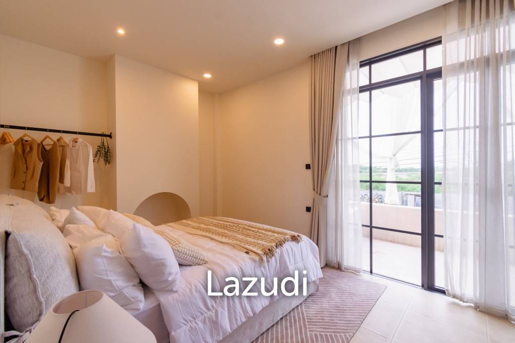 270 sqm modern pool villa near beachfront in Bang Kao Cha-Am