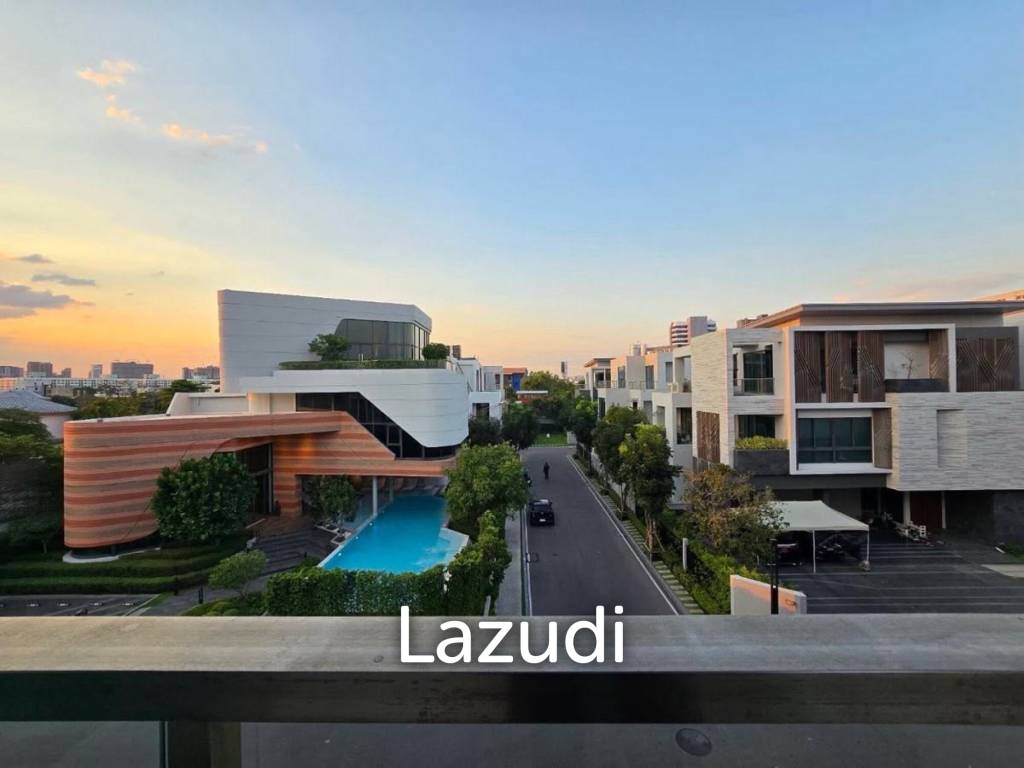 4 Bed 5 Bath 440 sqm modern 3 storey detached home in The Gentry Phatthanakan 2