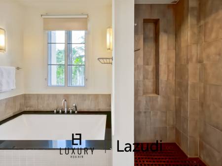 คอนโด Blue Lagoon 2 ห้องนอน พร้อมเฟอร์นิเจอร์
