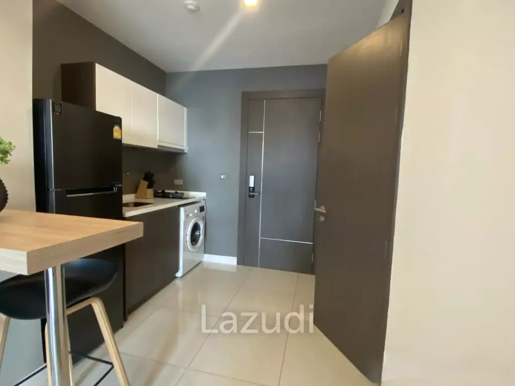 The Point Pratumnak Modern Sea View Residence for Rent