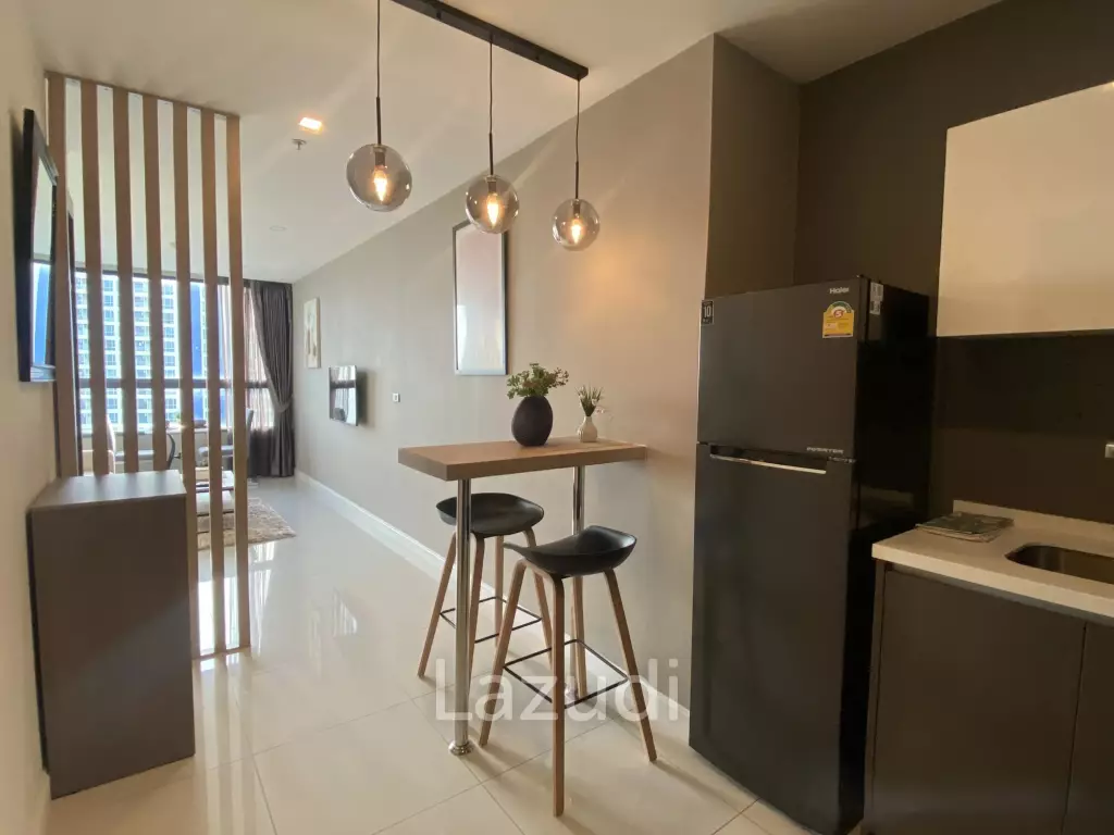 The Point Pratumnak Modern Sea View Residence for Rent