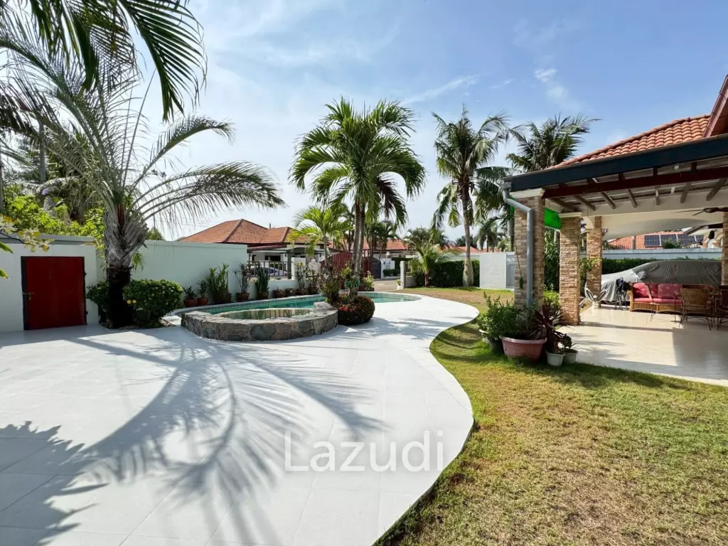 ORCHID PARADISE 1 : Good value 3 bed pool villa on end corner plot