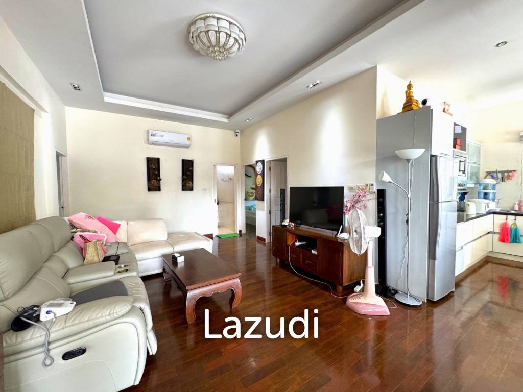 ORCHID PARADISE 1 : Good value 3 bed pool villa on end corner plot
