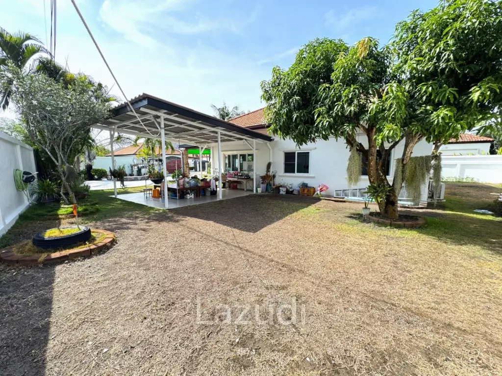 ORCHID PARADISE 1 : Good value 3 bed pool villa on end corner plot