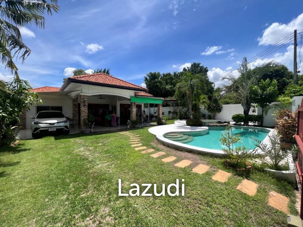 ORCHID PARADISE 1 : Good value 3 bed pool villa on end corner plot