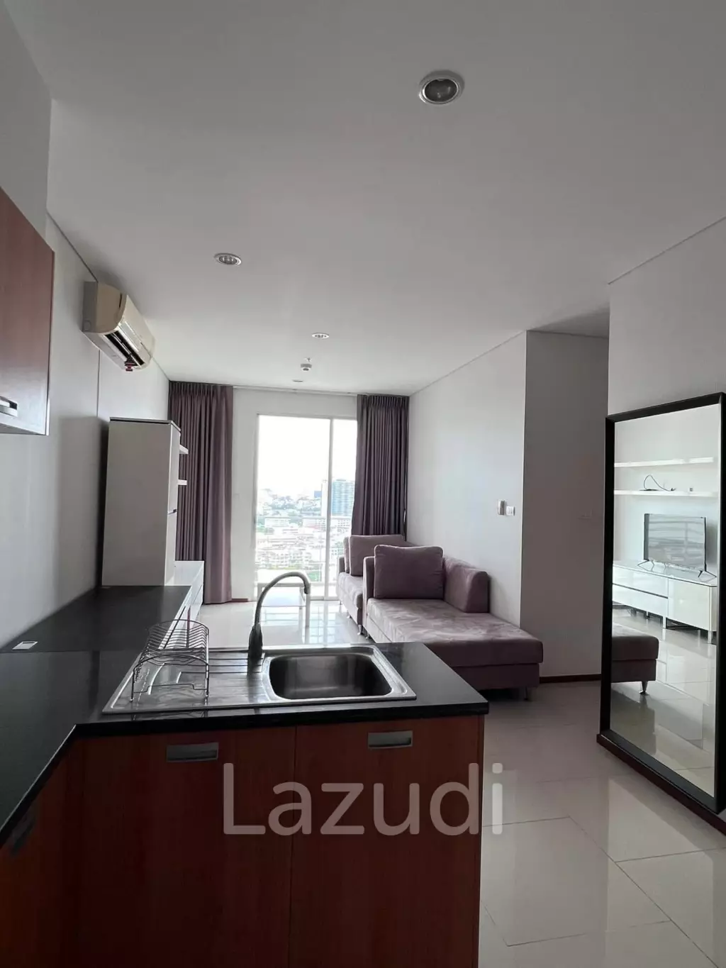 49.7 sqm 1-Bed Condo on High Floor at Villa Sathorn Khlong San Bangkok