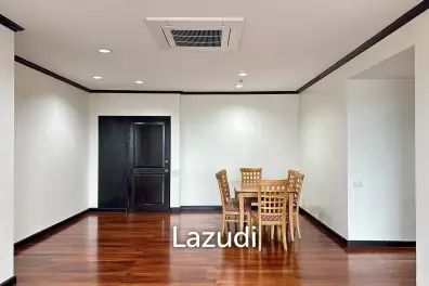 3 bedroom 2 bathroom river view apartment 137 sqm. at Baan Chaopraya for rent
