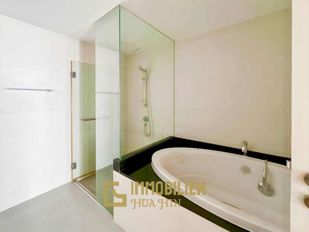 138 sqm Pool Access condo at Malibu Kao Tao