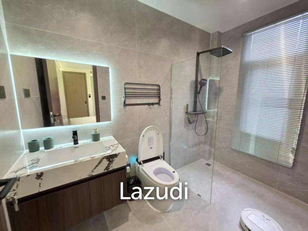 Newly Renovated Pool Villa for Sale at Eakmongkol 8