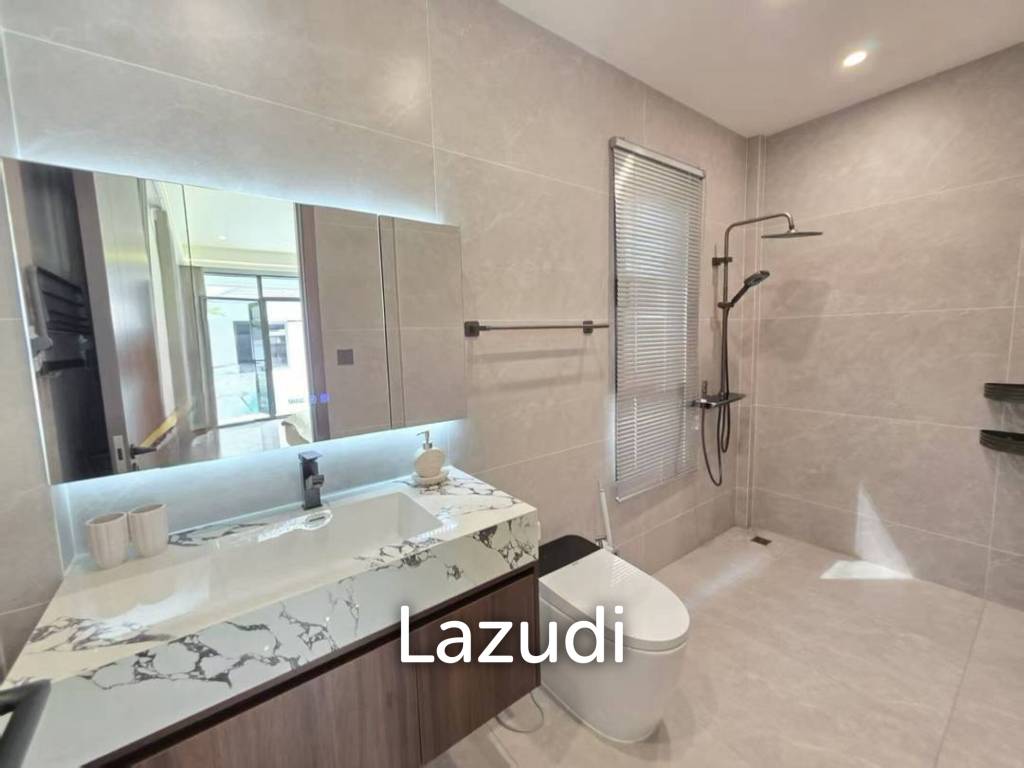 Newly Renovated Pool Villa for Sale at Eakmongkol 8