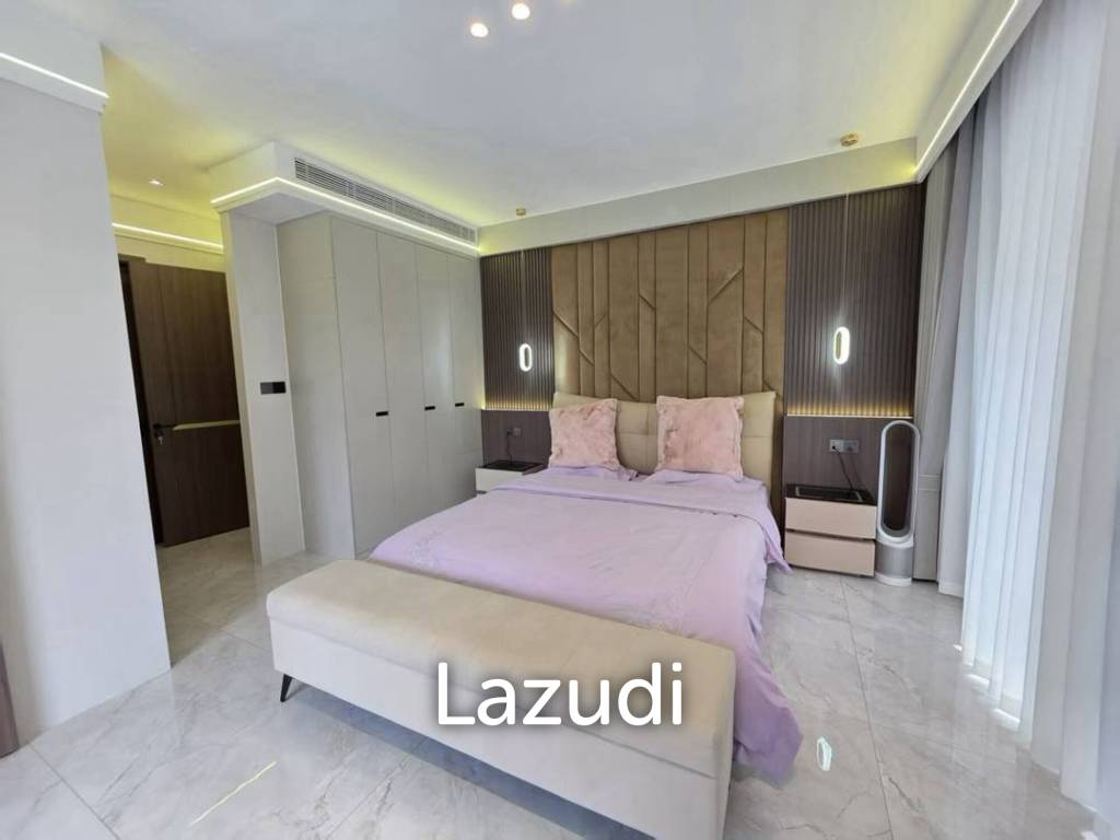 Newly Renovated Pool Villa for Sale at Eakmongkol 8