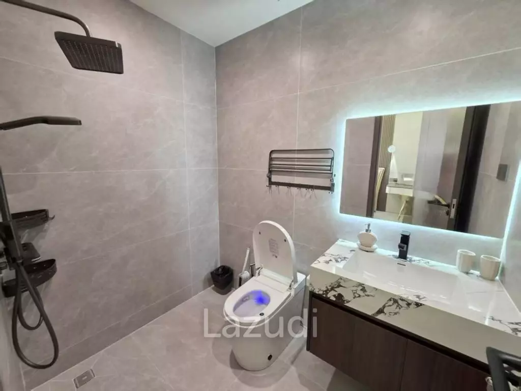 Newly Renovated Pool Villa for Sale at Eakmongkol 8