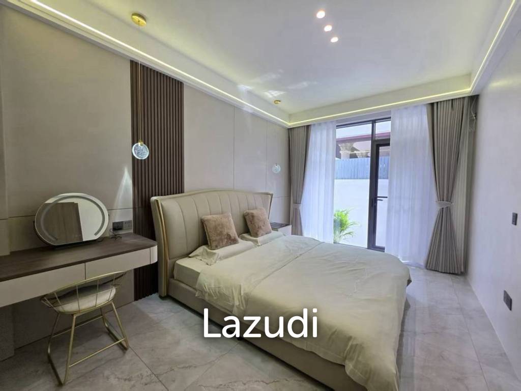 Newly Renovated Pool Villa for Sale at Eakmongkol 8