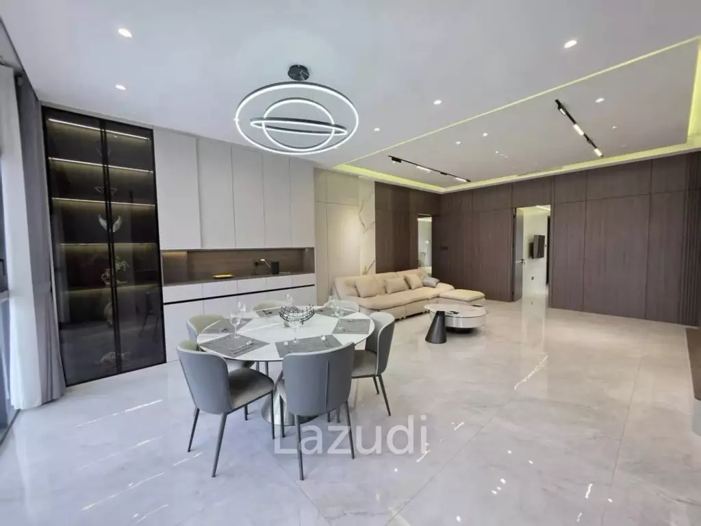 Newly Renovated Pool Villa for Sale at Eakmongkol 8