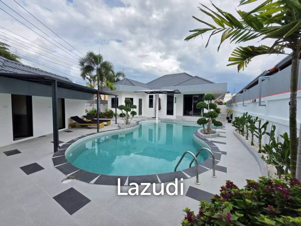 Newly Renovated Pool Villa for Sale at Eakmongkol 8