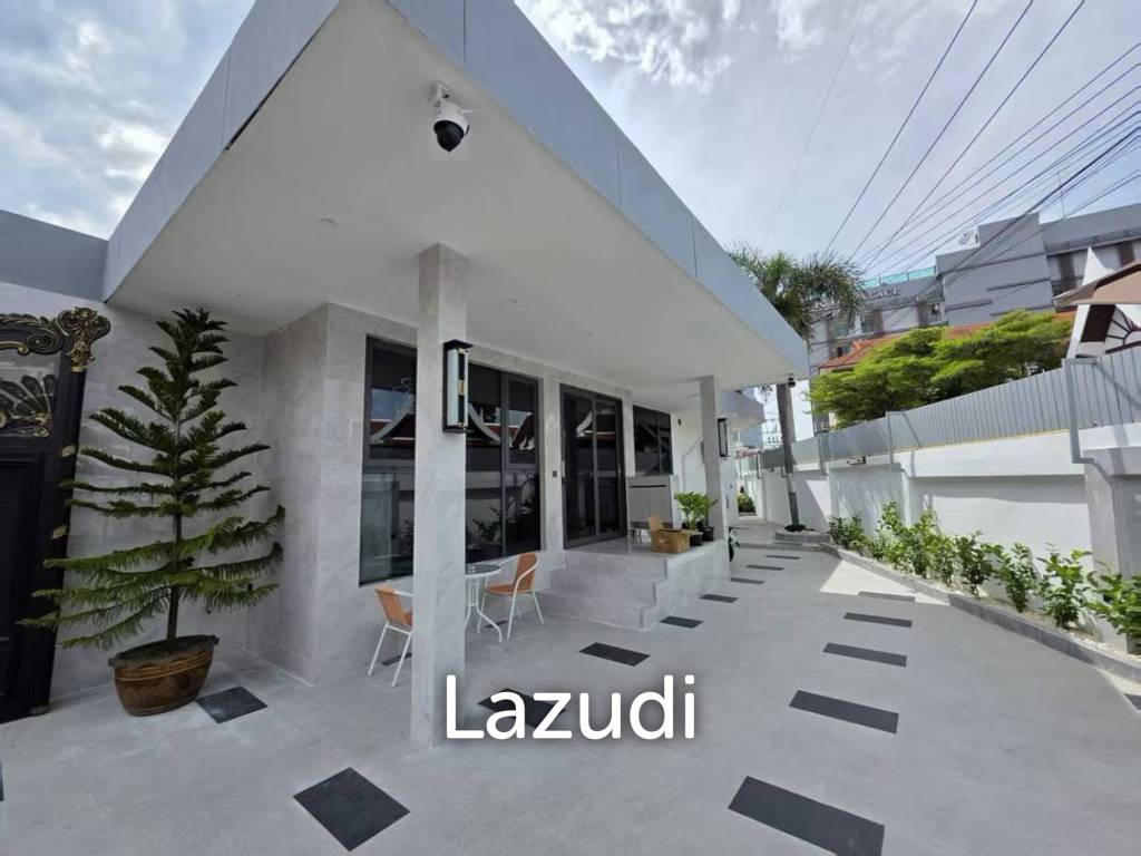 Newly Renovated Pool Villa for Sale at Eakmongkol 8