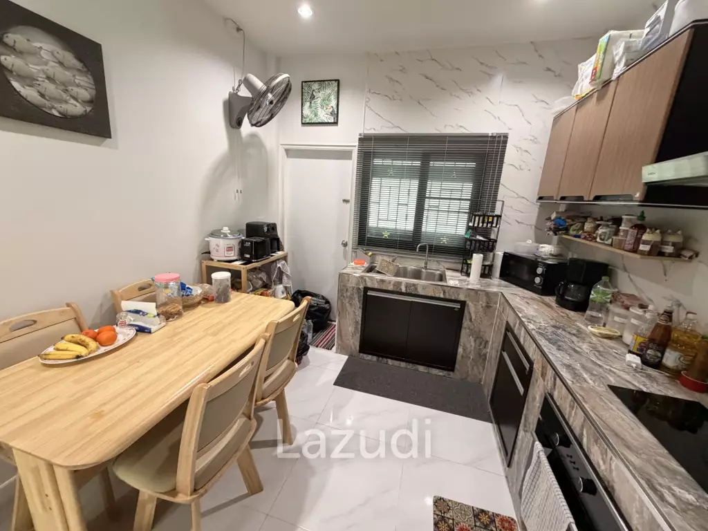 Modern 2-Bedroom Home | Spacious Corner Plot