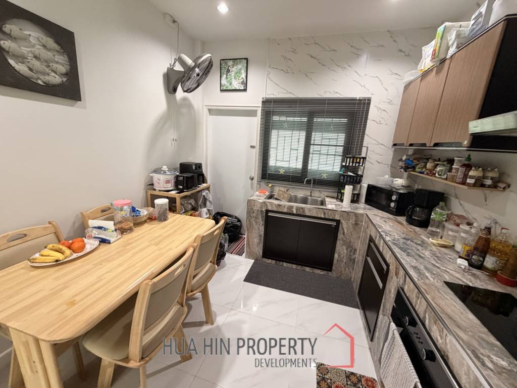 Modern 2-Bedroom Home | Spacious Corner Plot