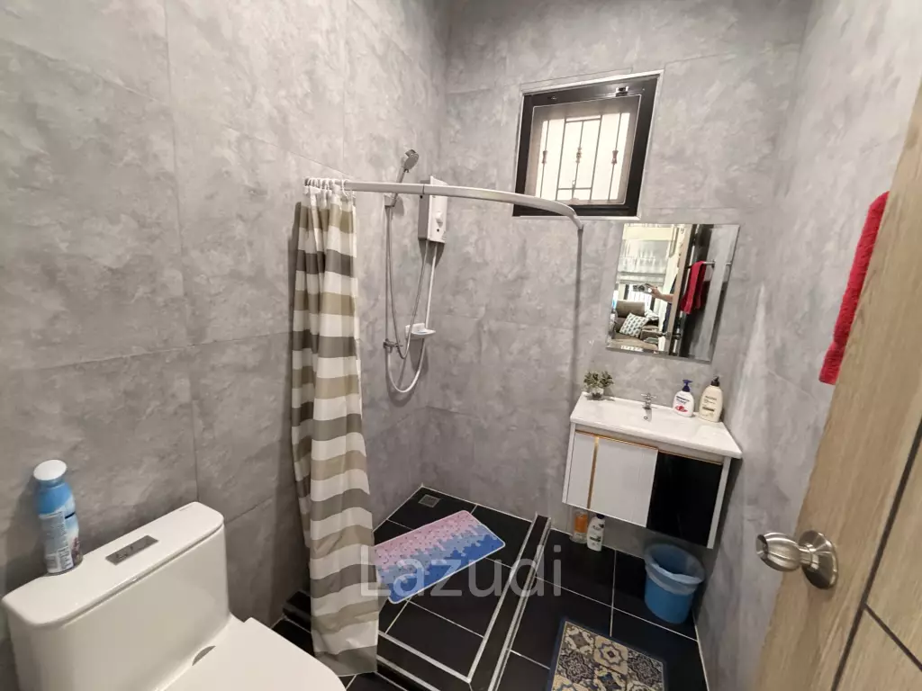 Modern 2-Bedroom Home | Spacious Corner Plot