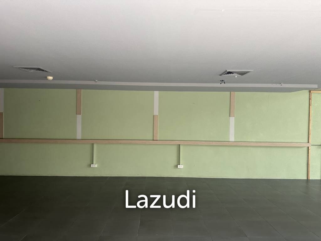 207 sqm retail space at Piya Residence Khlong Toei Bangkok
