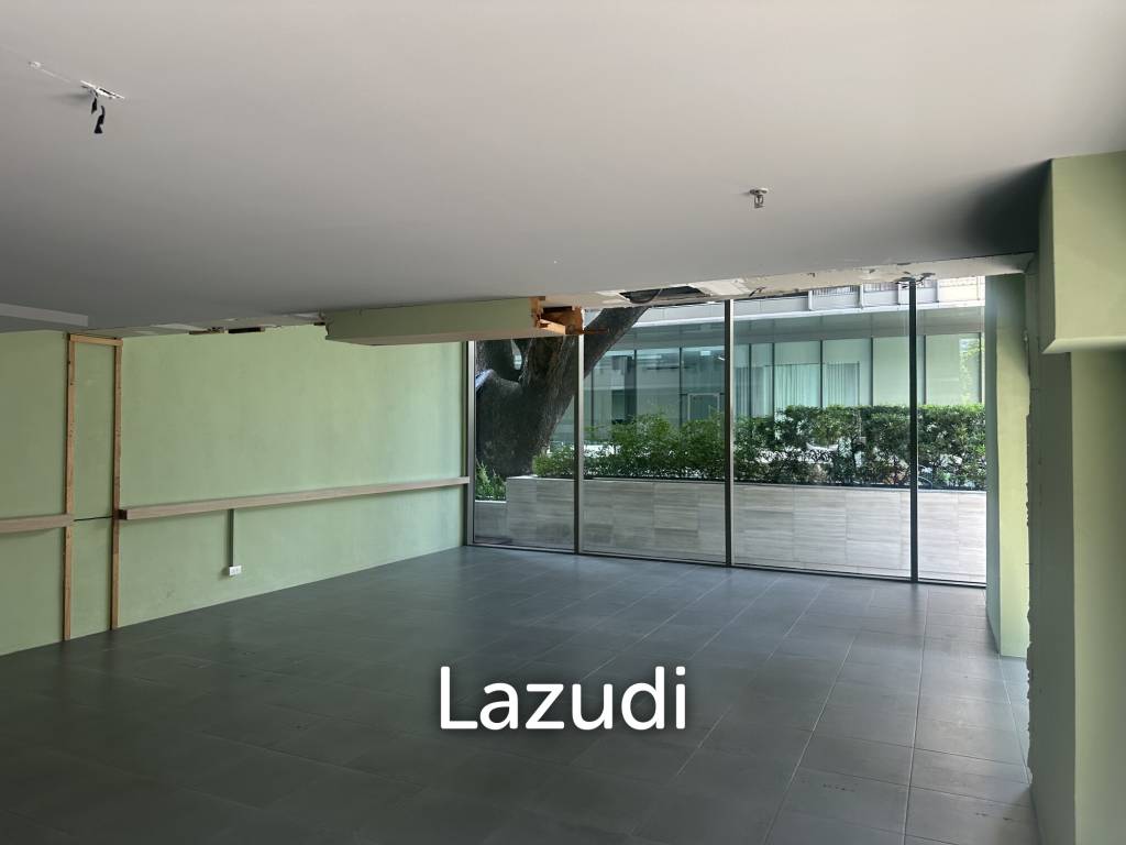 207 sqm retail space at Piya Residence Khlong Toei Bangkok
