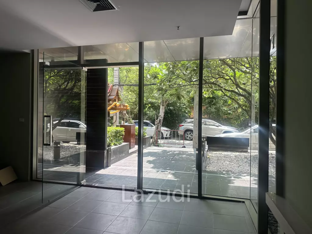 207 sqm retail space at Piya Residence Khlong Toei Bangkok