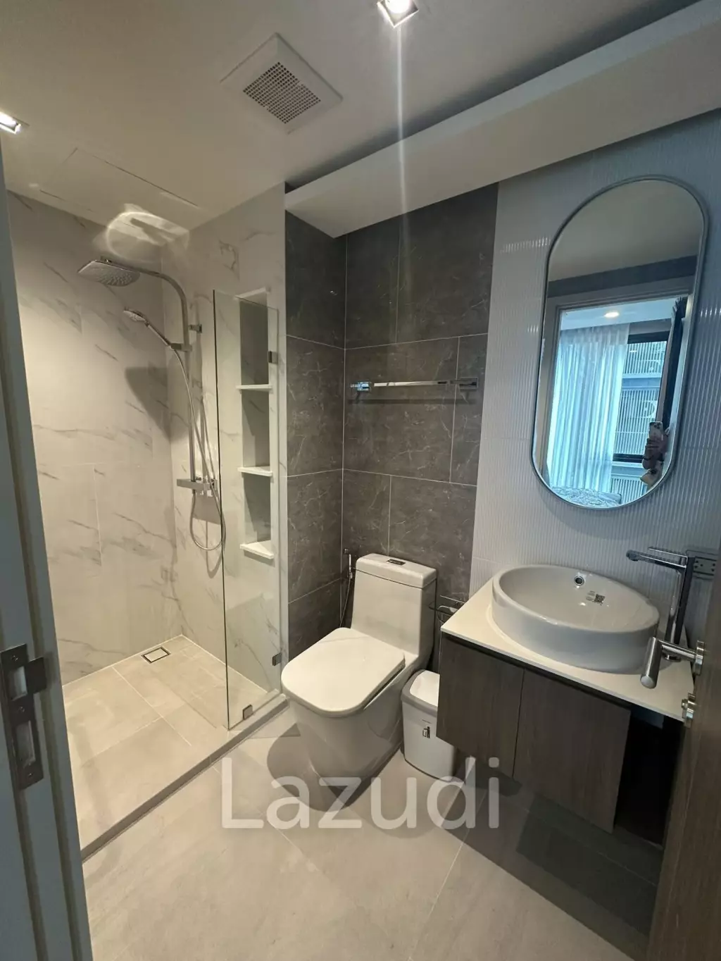1 Bed 1 Bath 28 SQ.M LLOYD Soonvijai-Thonglor
