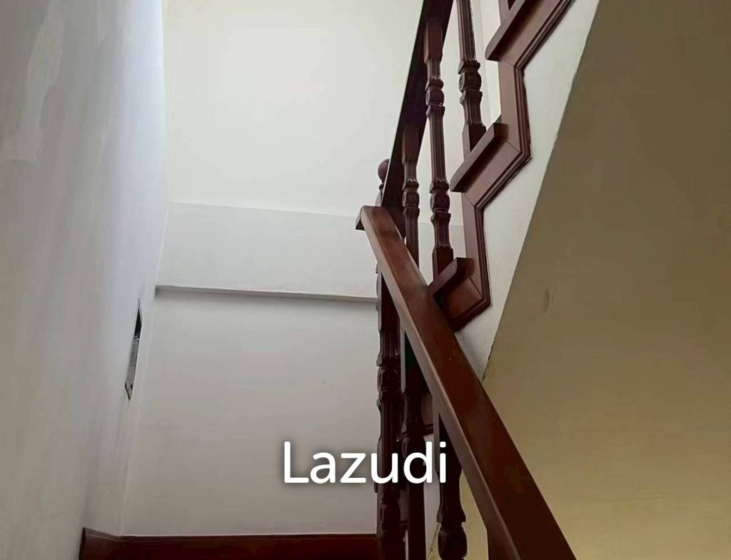 Cozy  3-Story Home for Rent at Corrib Village Pratumnak Hill