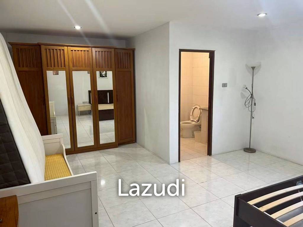 Cozy  3-Story Home for Rent at Corrib Village Pratumnak Hill