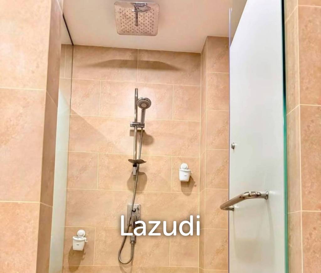 Luxurious Spanish-Style 2-Bedroom Condo for Rent at Espana
