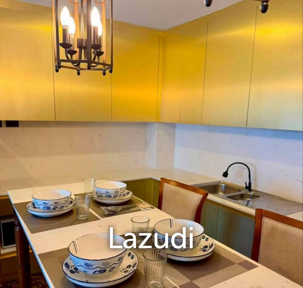 Luxurious Spanish-Style 2-Bedroom Condo for Rent at Espana