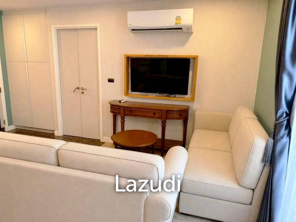 Luxurious Spanish-Style 2-Bedroom Condo for Rent at Espana