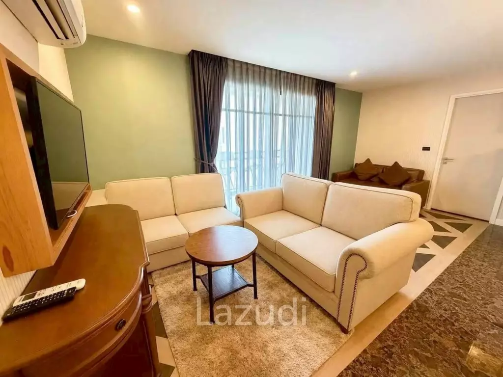 Luxurious Spanish-Style 2-Bedroom Condo for Rent at Espana